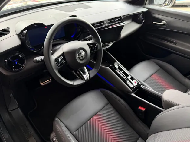 ALFA ROMEO Junior 1.2 48V Hybrid Speciale