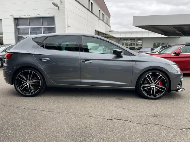 SEAT Leon 2.0 TSI Cupra R DSG