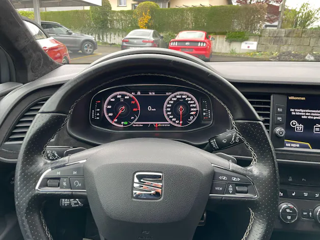 SEAT Leon 2.0 TSI Cupra R DSG