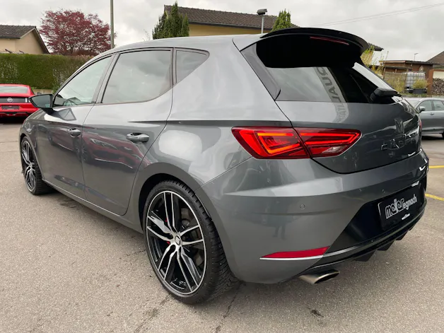 SEAT Leon 2.0 TSI Cupra R DSG