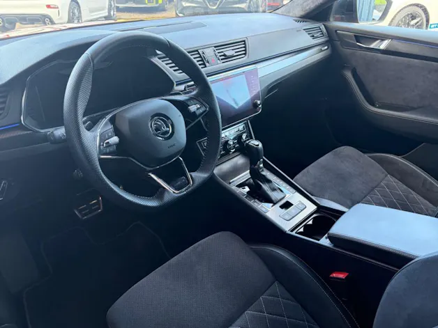 SKODA Superb Combi 2.0 TDi SportLine 4x4