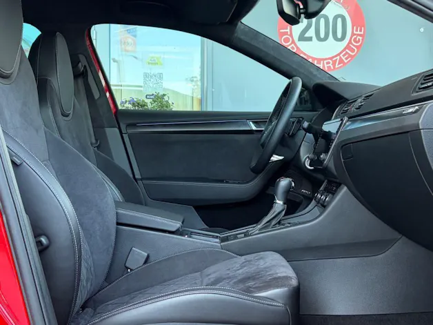 SKODA Superb Combi 2.0 TDi SportLine 4x4