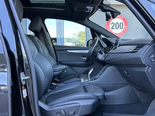 BMW 220d xDrive Active Tourer Steptronic M Sport