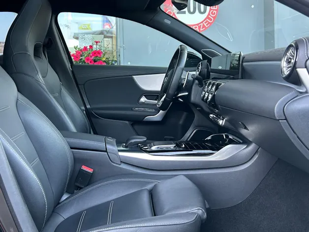 MERCEDES-BENZ A 35 AMG 4Matic Speedshift