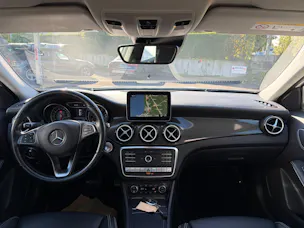 MERCEDES-BENZ GLA 250 Urban 4Matic 7G-DCT