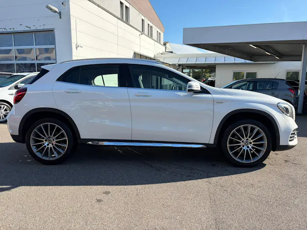 MERCEDES-BENZ GLA 250 Urban 4Matic 7G-DCT