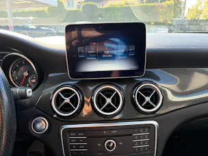 MERCEDES-BENZ GLA 250 Urban 4Matic 7G-DCT