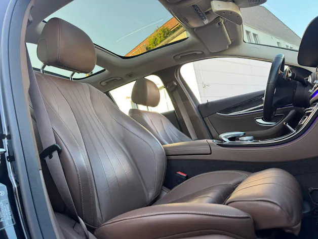 MERCEDES-BENZ E 350 d AMG Line 9G-Tronic
