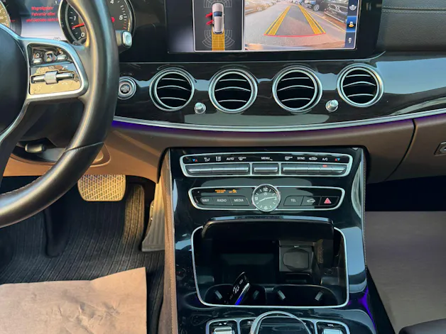 MERCEDES-BENZ E 350 d AMG Line 9G-Tronic