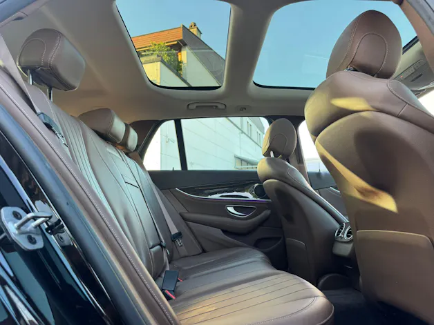 MERCEDES-BENZ E 350 d AMG Line 9G-Tronic