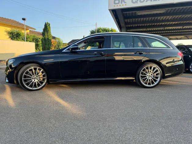 MERCEDES-BENZ E 350 d AMG Line 9G-Tronic