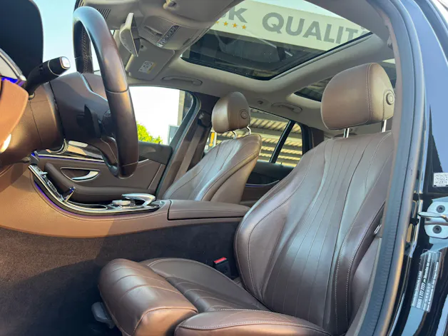 MERCEDES-BENZ E 350 d AMG Line 9G-Tronic