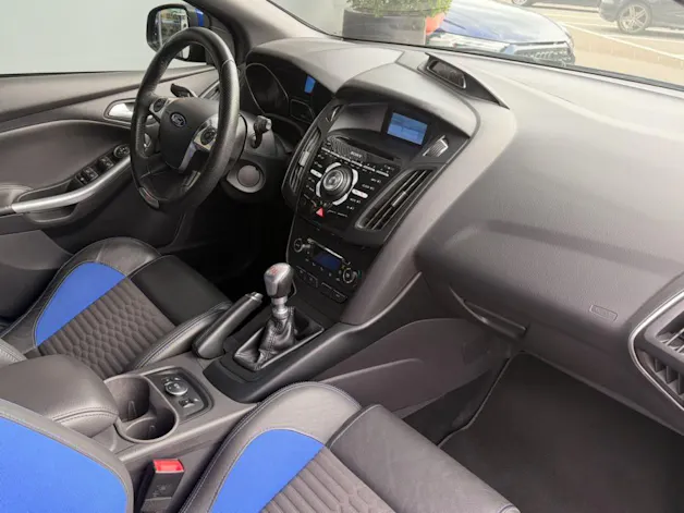 FORD Focus 2.0 SCTi ST-2