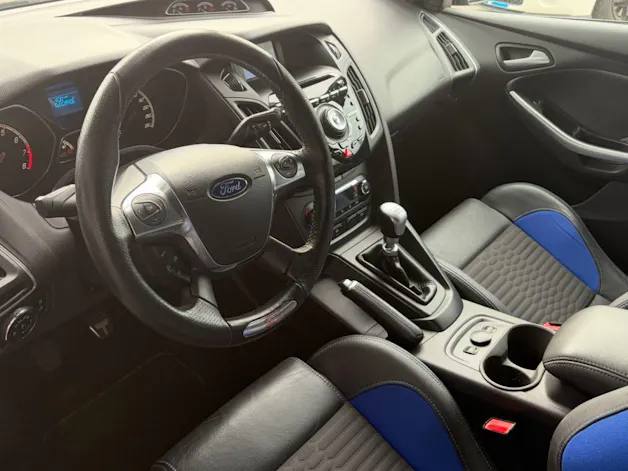 FORD Focus 2.0 SCTi ST-2