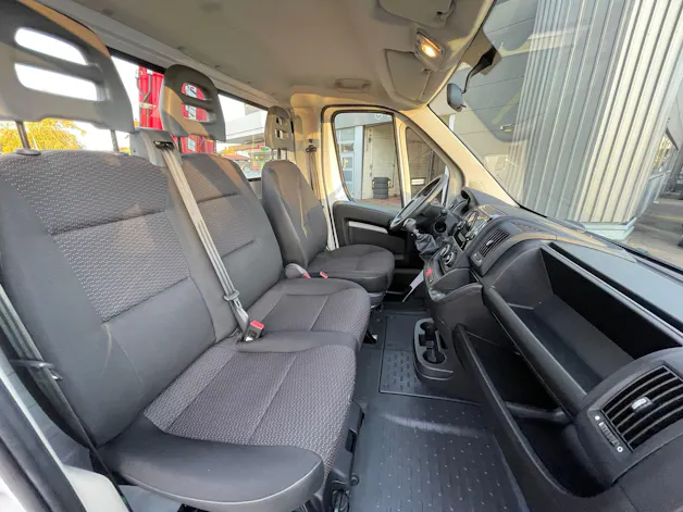 PEUGEOT Boxer 2.2 HDI 335 Pro L3