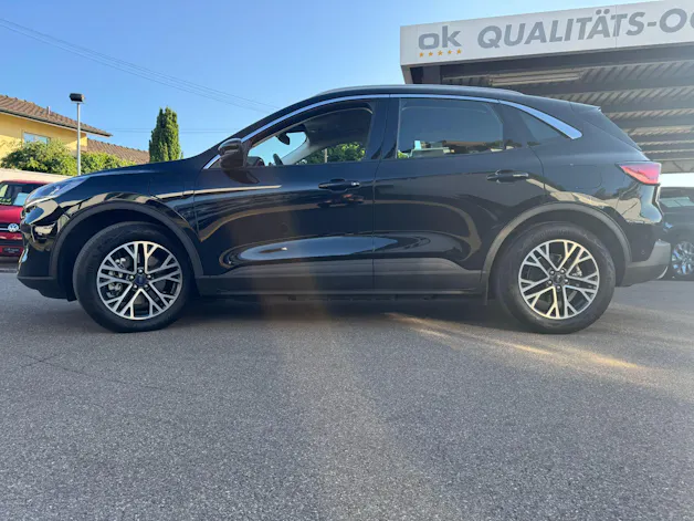 FORD Kuga 2.5 PHEV Titanium 2WD
