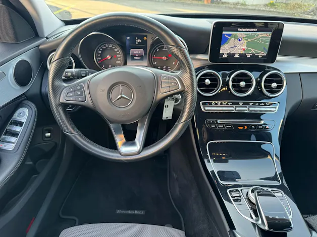 MERCEDES-BENZ C 220 BlueTEC Swiss Star Avantgarde 7G-Tronic