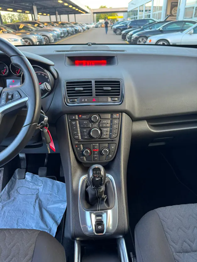 OPEL Meriva 1.4 Turbo Active Edition