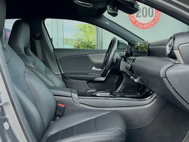 MERCEDES-BENZ A 200 4Matic Progressive 8G-DCT