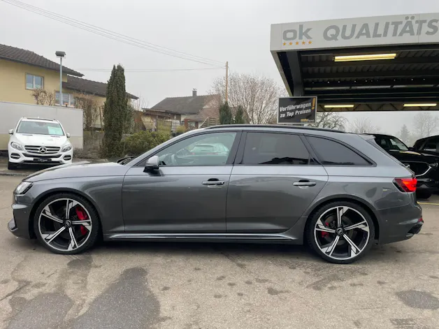AUDI RS4 Avant 2.9 TFSI quattro tiptronic