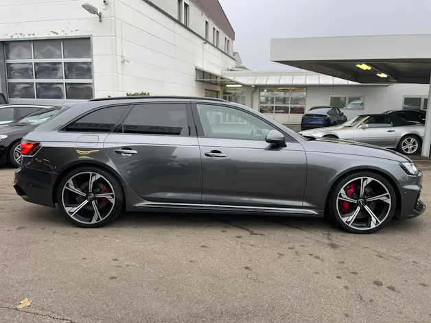 AUDI RS4 Avant 2.9 TFSI quattro tiptronic