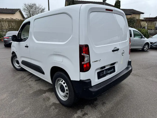 OPEL Combo-e Cargo 2.4T Enjoy