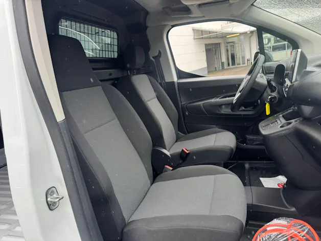 OPEL Combo-e Cargo 2.4T Enjoy