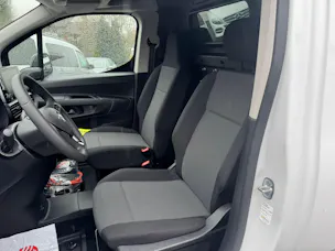 OPEL Combo-e Cargo 2.4T Enjoy