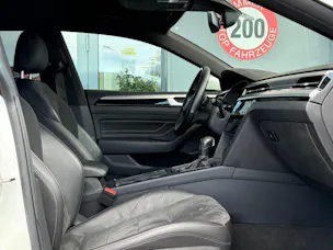 VW Arteon SB 2.0 TSi R-Line