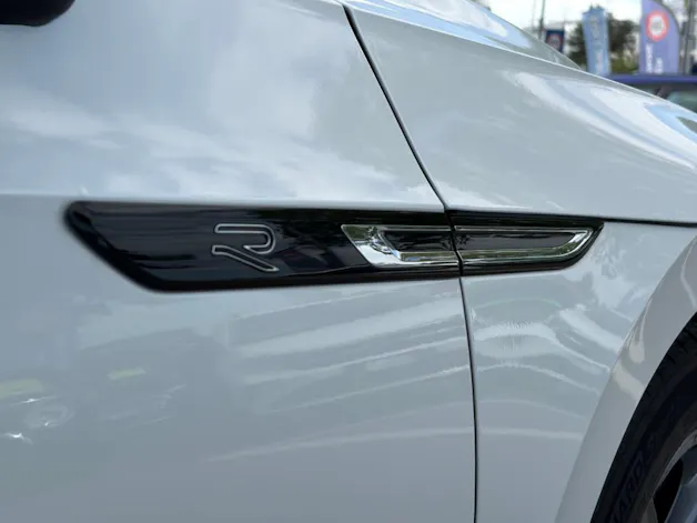 VW Arteon SB 2.0 TSi R-Line