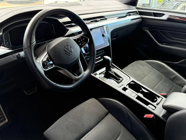 VW Arteon SB 2.0 TSi R-Line