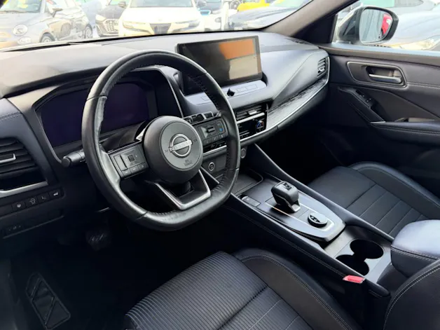 NISSAN Qashqai 1.3 DIG-T MHEV Tekna 4x4