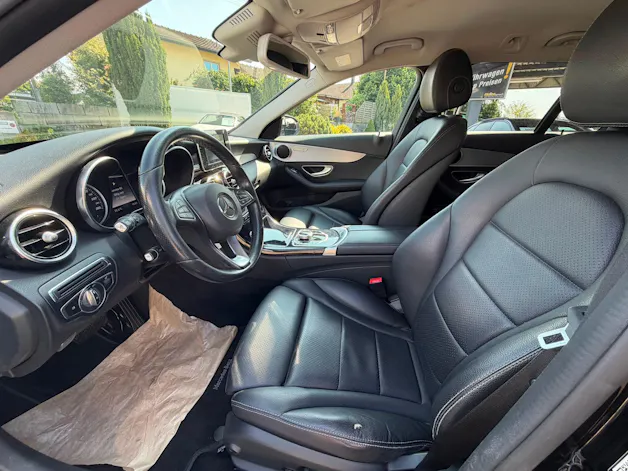 MERCEDES-BENZ C 220 d Swiss Star Avantgarde 4Matic 9G-Tronic