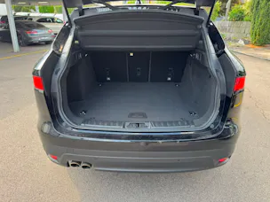 Jaguar F-Pace 2.0d Pure AWD Automatik