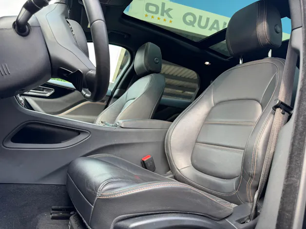 Jaguar F-Pace 2.0d Pure AWD Automatik