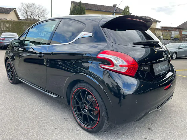 PEUGEOT 208 1.6 Turbo GTi