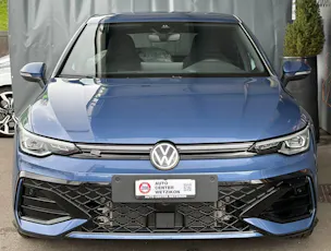 VW Golf VIII 1.5 eTSi mHEV R-Line