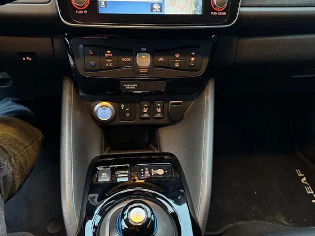 NISSAN Leaf Acenta (incl. batt)