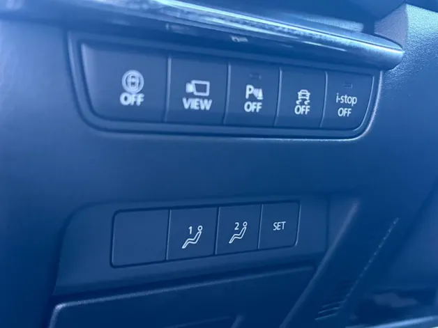 MAZDA 3 Sedan SKYACTIV-X M Hybrid 186 Revolution Automat