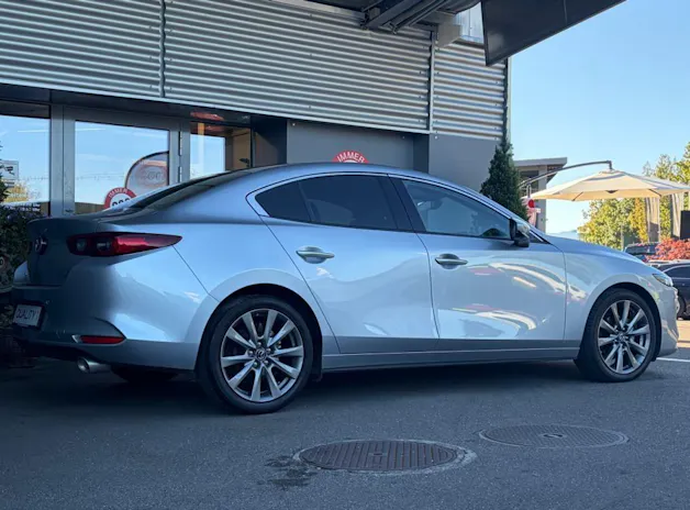 MAZDA 3 Sedan SKYACTIV-X M Hybrid 186 Revolution Automat