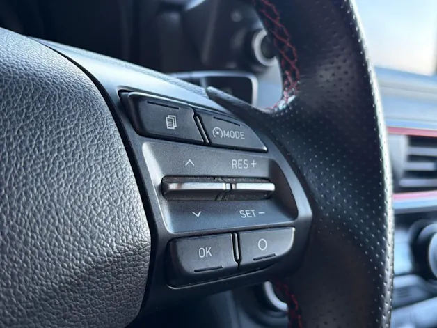 HYUNDAI Kona 1.0 T-GDi Launch 2WD