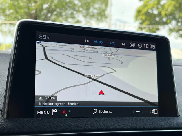 PEUGEOT 5008 1.5 BlueHDi Allure EAT