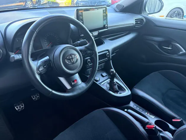 Toyota Yaris 1.6 GR Sport