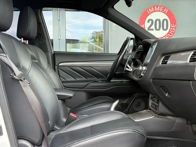 Mitsubishi Outlander 2.4 PHEV Diamond 4WD Automatic
