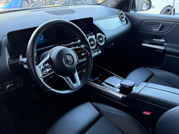 MERCEDES-BENZ EQA 350 4Matic Progressive