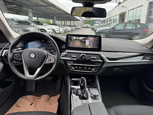BMW 520d xDrive 48V Touring Steptronic