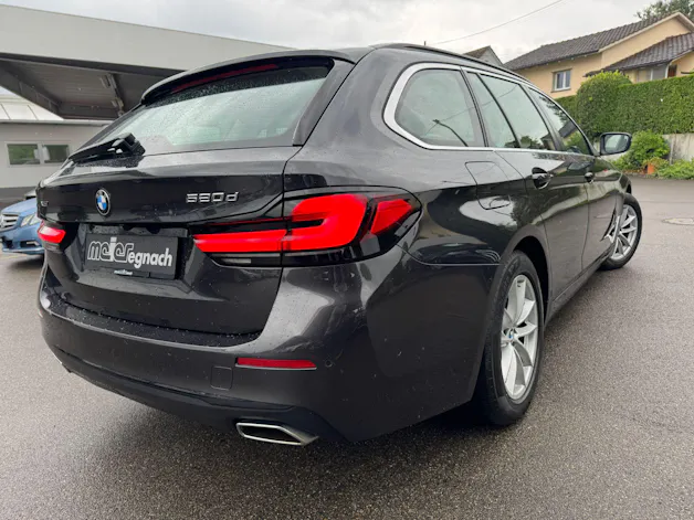 BMW 520d xDrive 48V Touring Steptronic