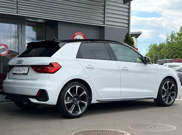 AUDI A1 Sportback 30 TFSi S Line Black Edition