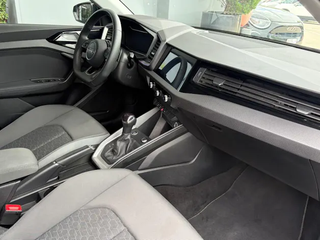 AUDI A1 Sportback 30 TFSi S Line Black Edition