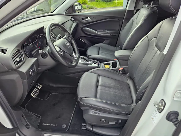 OPEL Grandland X 1.6 Hybrid4 Ultimate Automatik